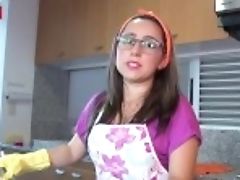 "big Caboose Latina Maid Loves Cleaning Penis Jizz - Letsdoeit"